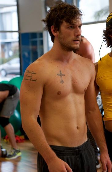 alex-pettyfer